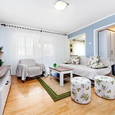 Apartment Oly *